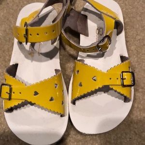 Girls Salt Water sandals yellow size 11
